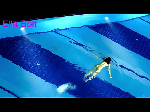 ❤️ Ich kann nicht aufhören zuzusehen, junge Blondine beim Nacktschwimmen im Pool des ELLA BOLT Resorts erwischt Sex bei uns de.xxxwownet.ru ☑